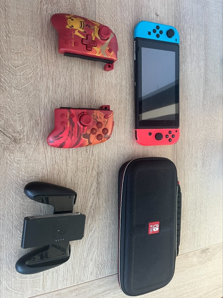 Nintendo switch 1 - te koop, Ophalen, Zo goed als nieuw, Met 2 controllers, Switch Original
