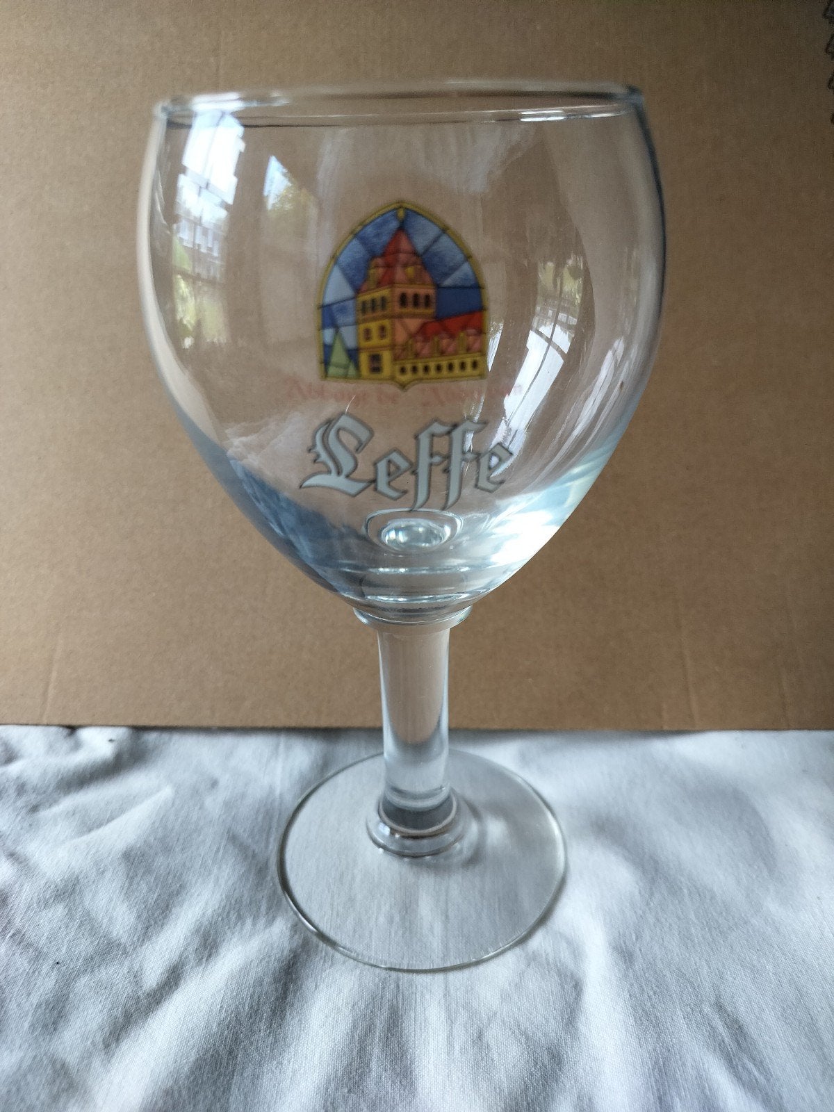4 st.Leffe glazen, Enlèvement, Comme neuf, Leffe