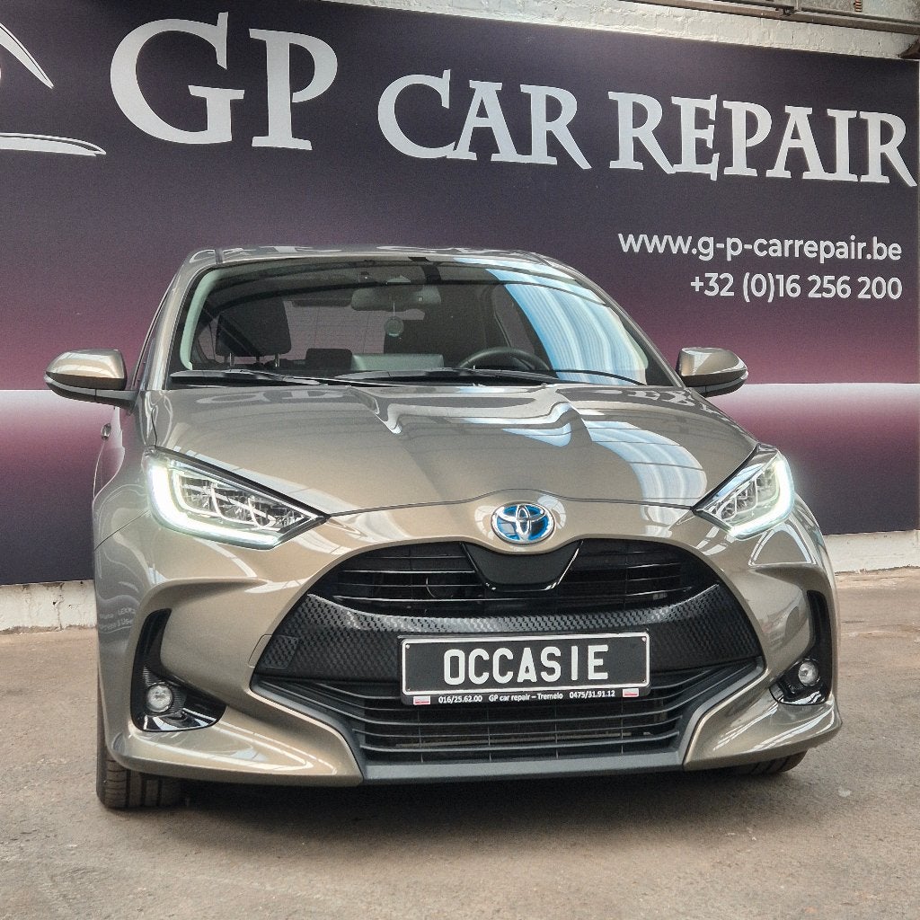 Toyota Yaris Hybride 1.5 11/2022 - 75.834, Auto's, Stof, 4 cilinders, Bruin, https://public.car-pass.be/vhr/ba705bc5-2b7c-45b3-b5c1-e95c6633b200
