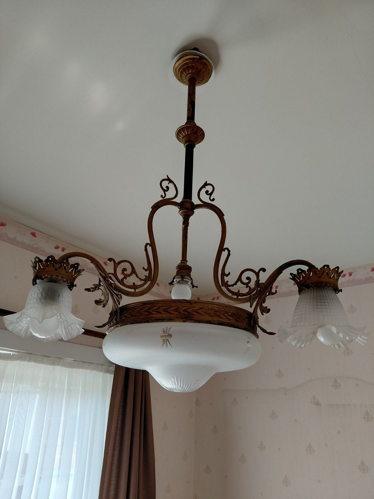 Lustre ancien, Enlèvement
