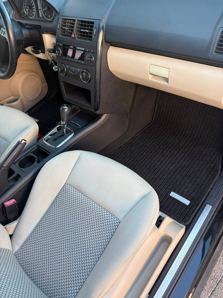 Mercedes A170 1.7 Essence — Export, Autos, Classe A, Achat, Entreprise, Essence