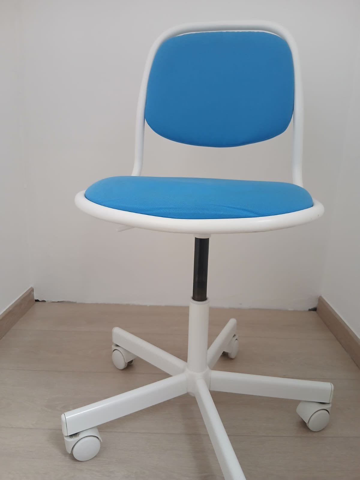 Bureaustoel örfjäll ikea, Huis en Inrichting, Ophalen, Gebruikt, Blauw, Bureaustoel