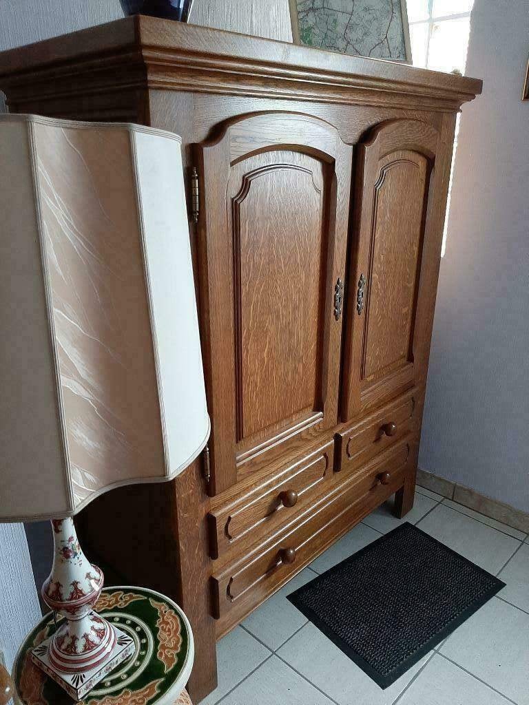 Massief eiken tv meubel, Antiek en Kunst, Antiek | Meubels | Kasten, Ophalen
