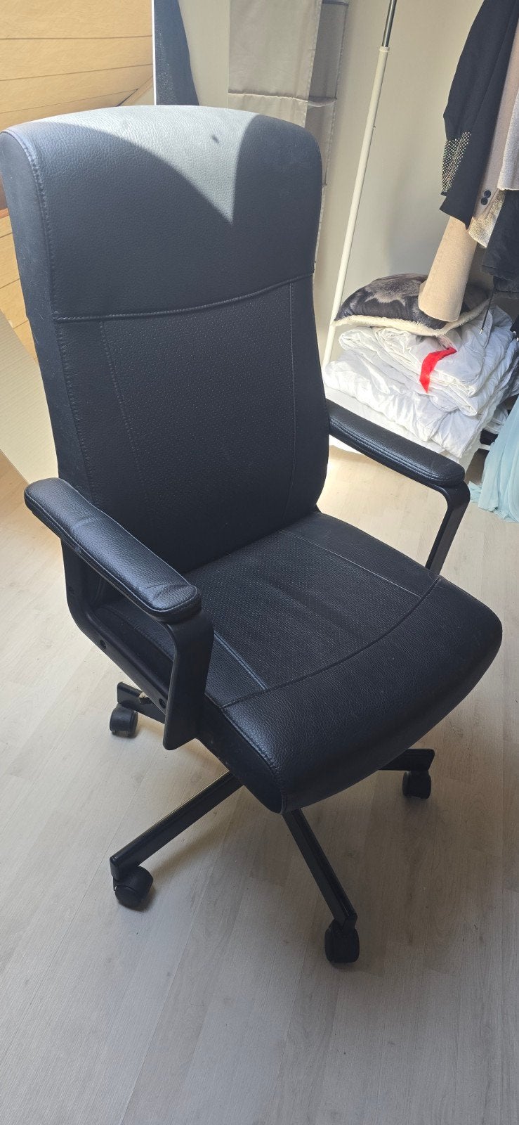 bureau stoel, Ophalen