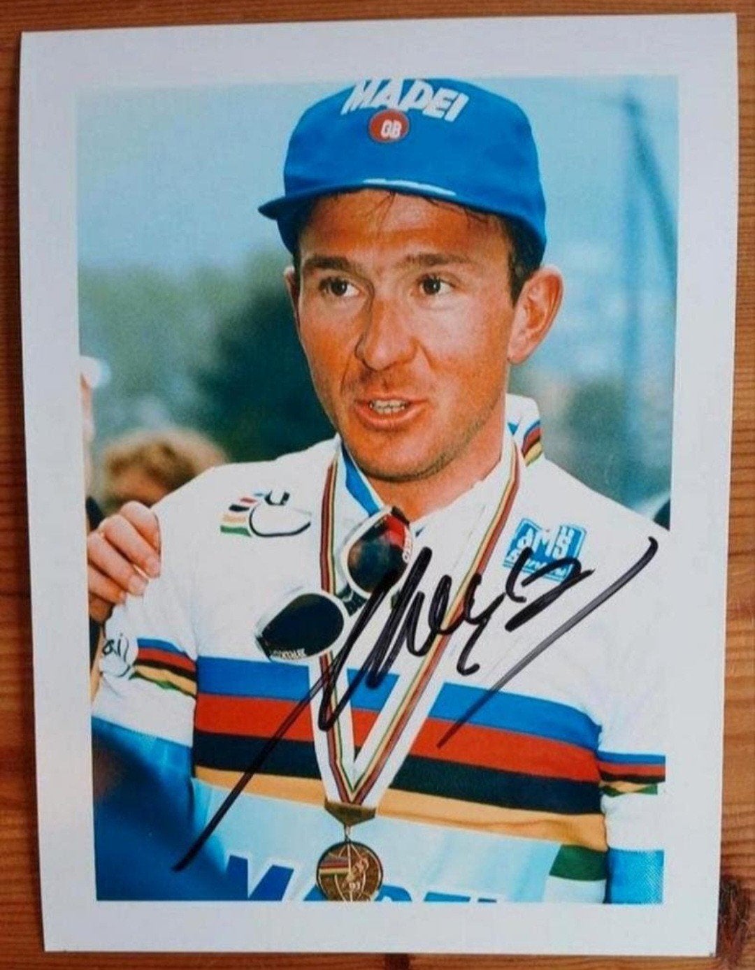 Gesigneerde foto van Johan Museeuw., Verzenden