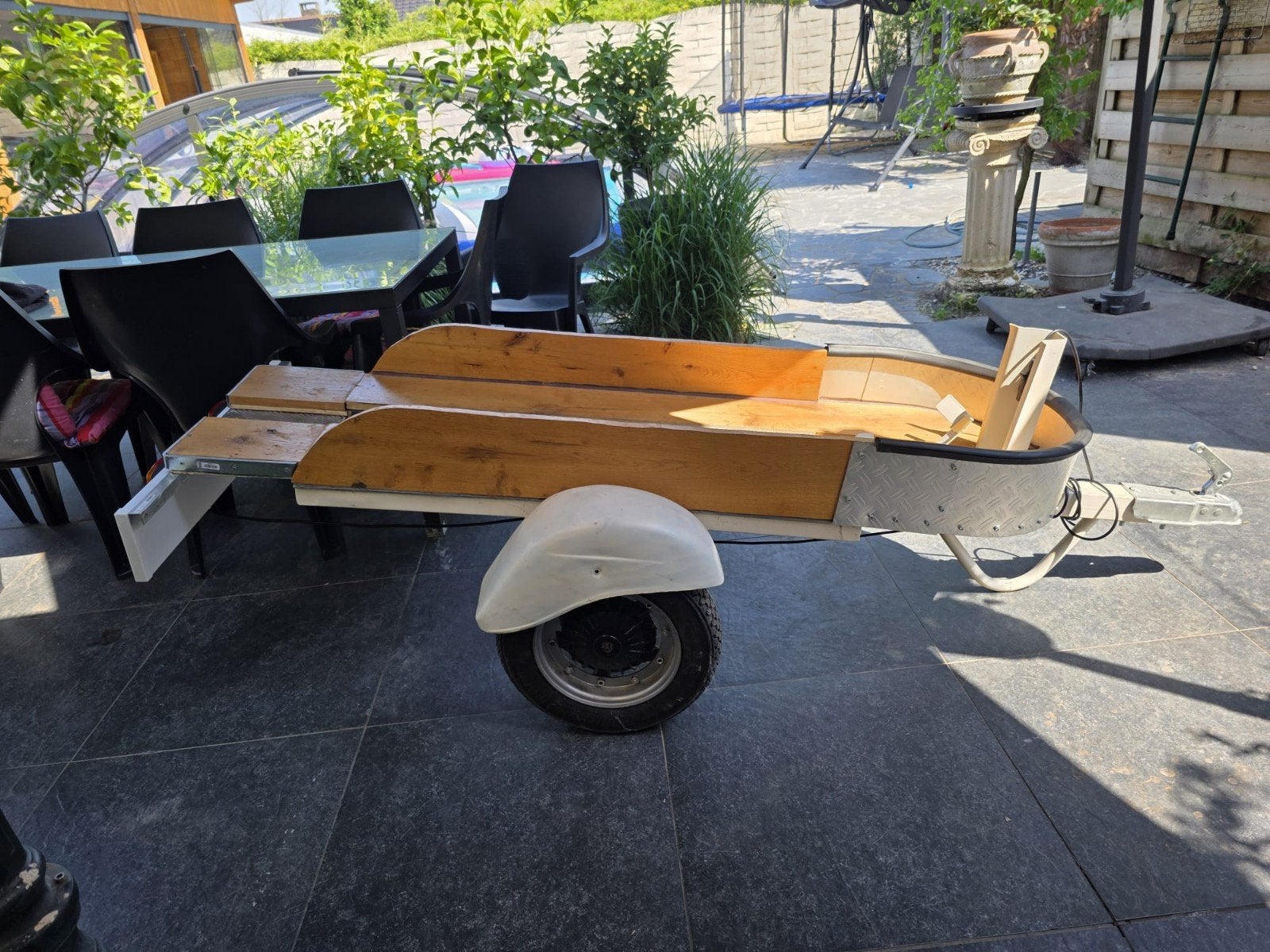 Aanha´wagen voor oude vespa, Enlèvement