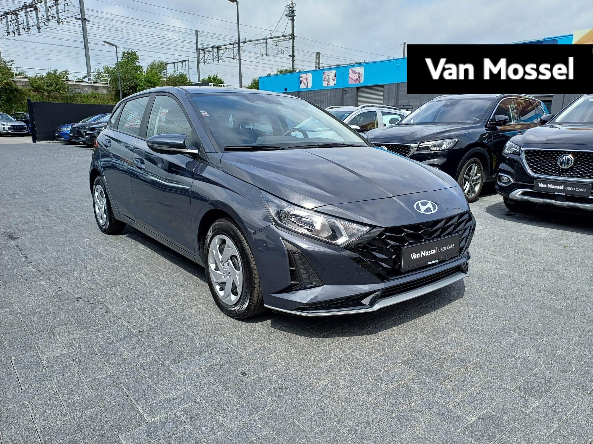 Hyundai i20 1.0 T-GDi 74kW Twist, Argent ou Gris, Entreprise, Boîte manuelle, 1110 kg