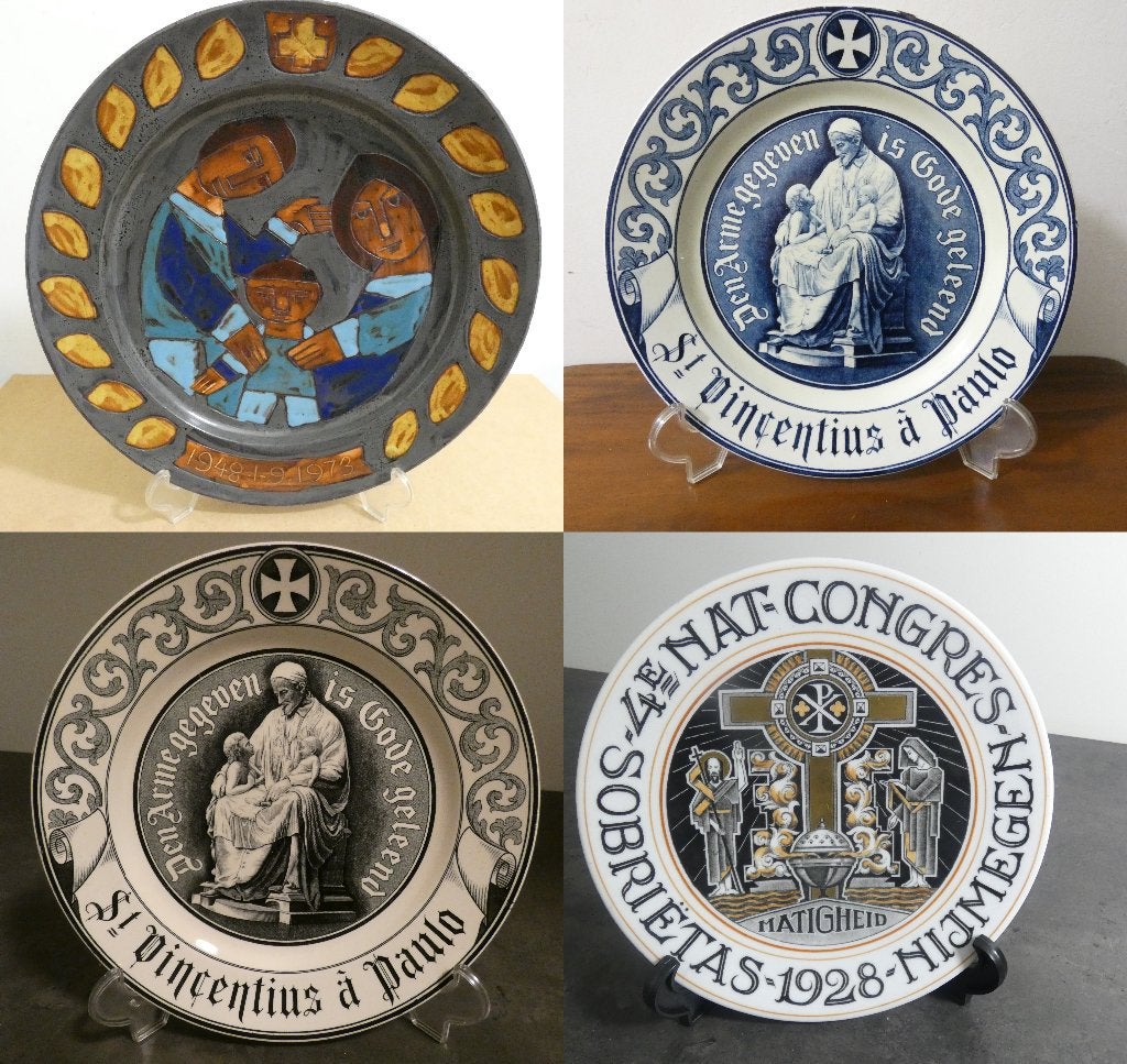 4x religieus wandbord in 1 koop [1978], Antiquités & Art, Antiquités | Objets religieux, Enlèvement ou Envoi