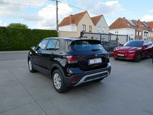 Volkswagen T-Cross 1.0 TSi 95pk Business Luxe '25 1000km, Zwart, https://public.car-pass.be/vhr/a6334915-af1d-4ee2-aa9e-6978a1e9f41c
