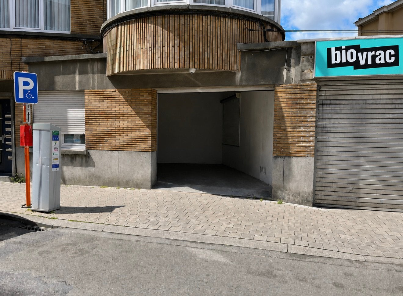 Parc du Hamoir ! Garage Box fermé à vendre sur Schaerbeek, Immo, Garages & Places de parking