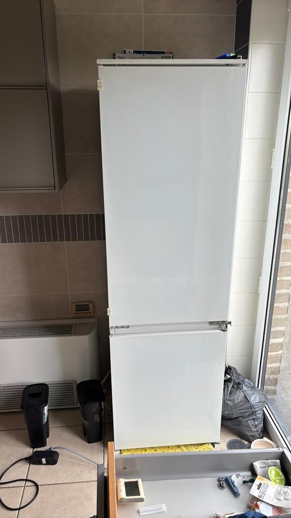 Inbouwkoelkast + diepvriezer Zanussi gratis, Elektronische apparatuur, Koelkasten en IJskasten, Ophalen, 150 tot 200 liter, Gebruikt