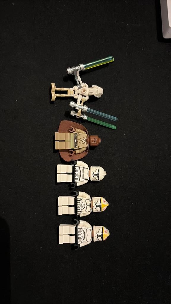 lego star wars, Collections, Broches, Pins & Badges, Enlèvement, Comme neuf