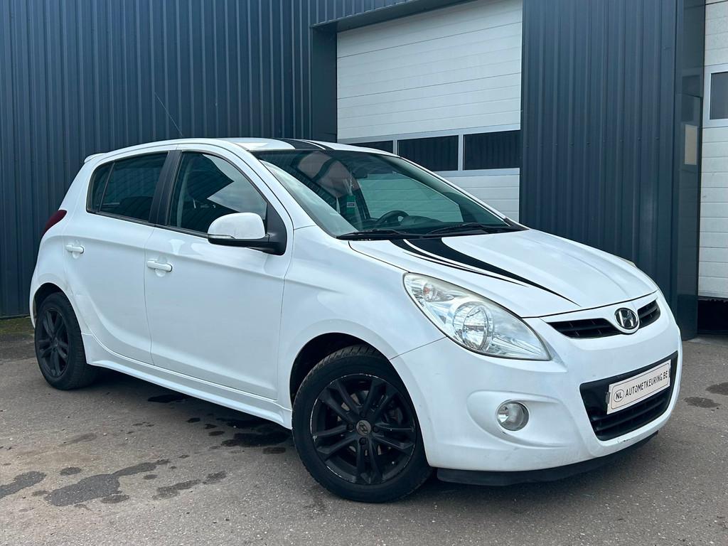 Hyundai I20 Wave 1.4 CRDi i-Motion Euro 5, Auto's, Hyundai, Voorwielaandrijving, Gebruikt, 4 cilinders, 1396 cc
