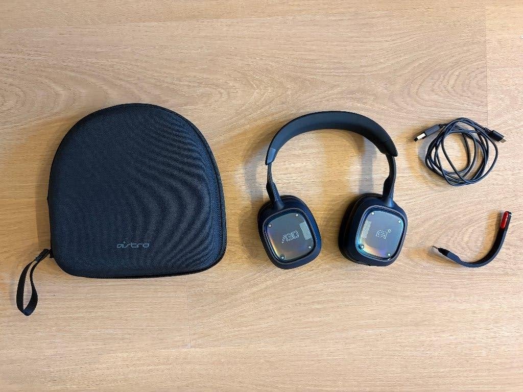 Logitech ASTRO A30, Computers en Software, Ophalen, Logitech, Zo goed als nieuw, Over-ear