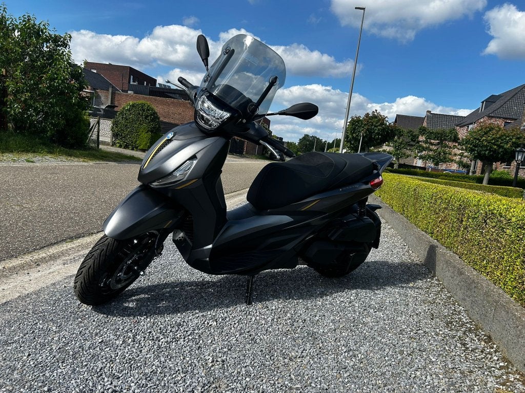 Piaggio Beverly 400 25th Anniversary, Motoren, 400 cc, Scooter, Nieuw, Bedrijf