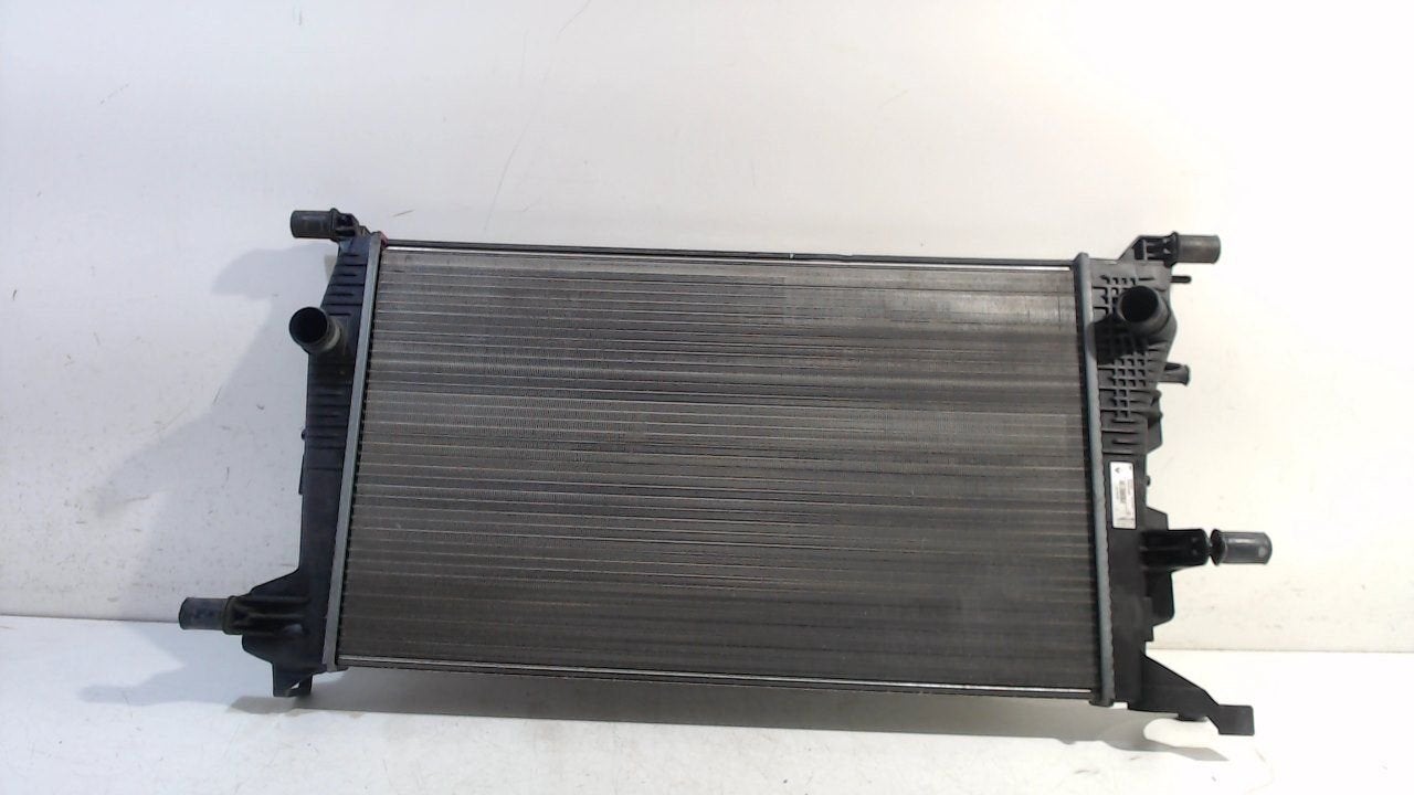 Radiateur Renault Mégane, Onderdelen@venauto.nl, Van der Ven Autorecycling B.V., Gebruikt, Ettenseweg 76, 4706 PB Roosendaal, The Netherlands