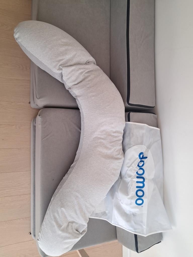 Borstvoedingkussen doomoo, Ophalen, Gebruikt, Voedingskussen