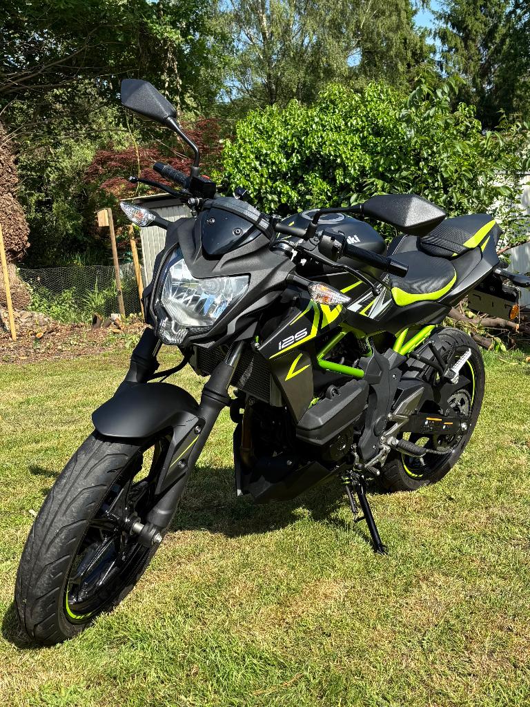 Kawasaki z125