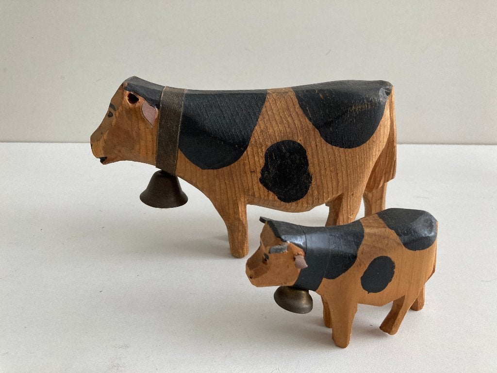 ensemble de vaches en bois à la main avec  cloche (Traufer), Antiquités & Art, Mammifère, Bois, Enlèvement ou Envoi, Brun