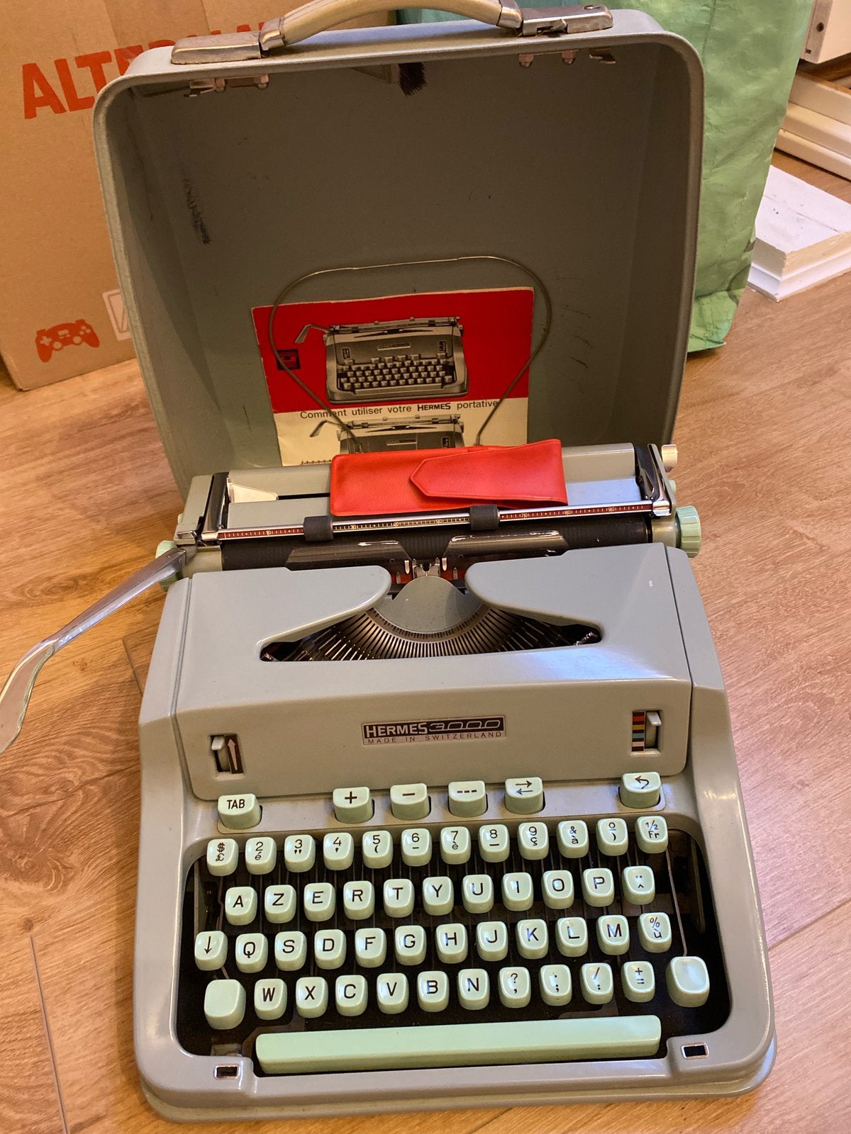 Hermes 3000 tres propre et fonctionnel, Divers, Enlèvement, Comme neuf
