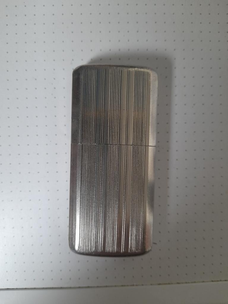 Beau briquet vintage à essence (datant des années 40), Enlèvement ou Envoi, Briquet