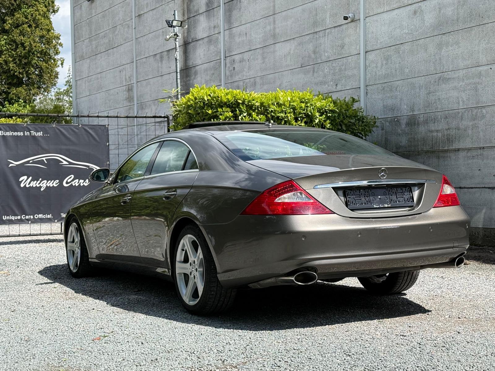 Mercedes CLS 320 CDi / 3.0 V6 / 125.000KM / 1eig / Xenon Dak, Auto's, Mercedes-Benz, Automaat, Parkeersensor, Leder, Bedrijf