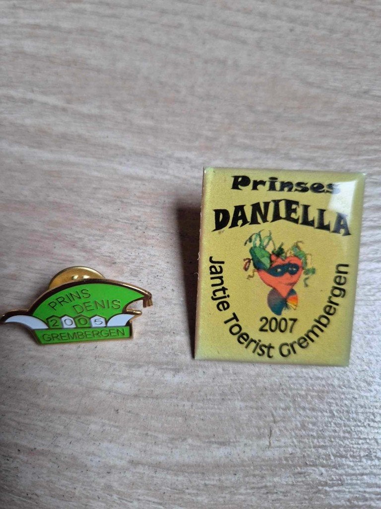Carnaval pins Grembergen, Enlèvement ou Envoi
