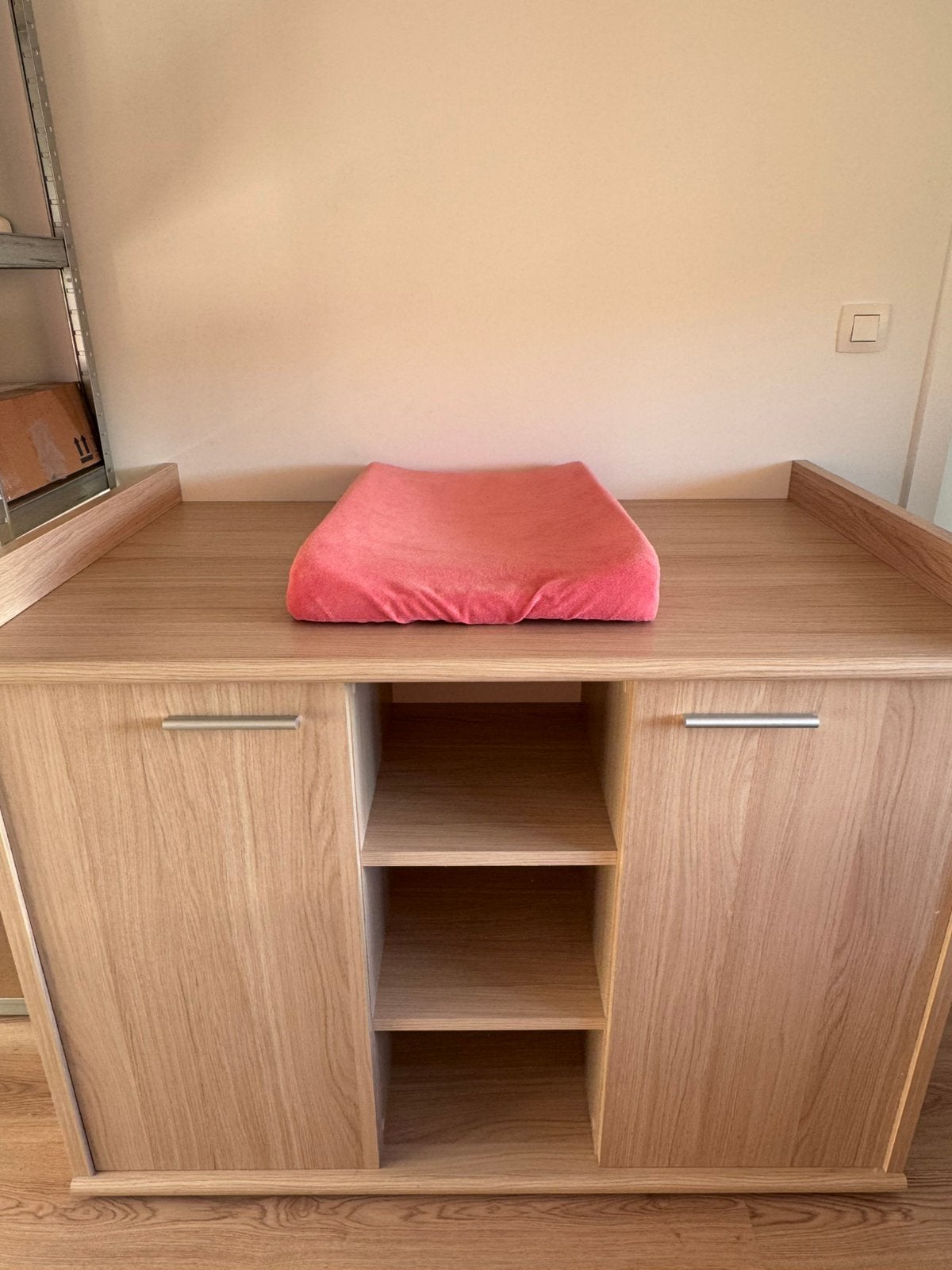 Verzorgingstafel baby met kast, Ophalen, 70 cm of meer, Opstaande rand, 100 cm of meer