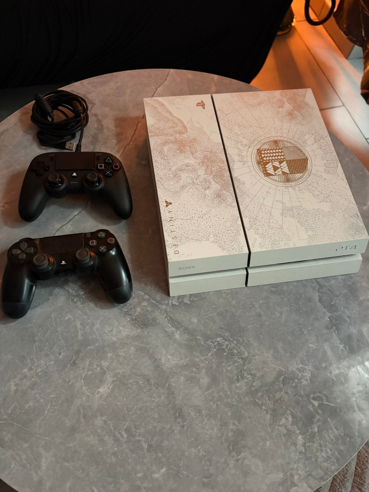 Playstation 4 destiny edion, Games en Spelcomputers, Spelcomputers | Sony PlayStation 4, Ophalen, Zo goed als nieuw