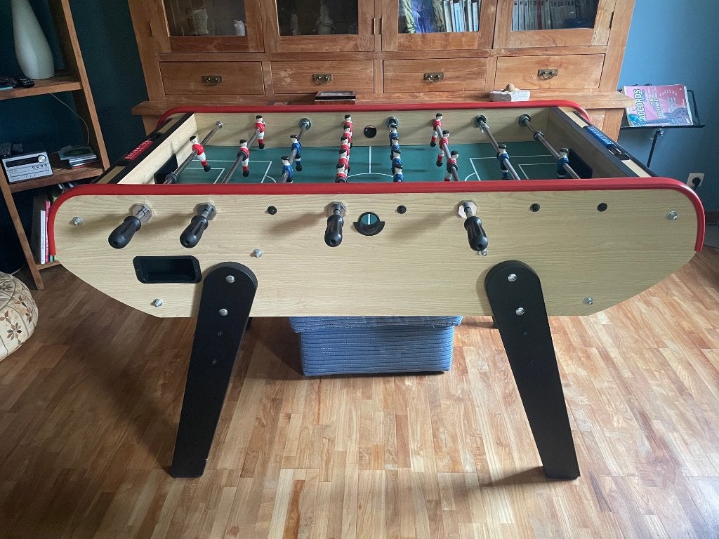 Babyfoot Kicker - Zeer goede conditie - Zeer goede deal-150e, Hobby en Vrije tijd, Overige Hobby en Vrije tijd, Ophalen, Zo goed als nieuw