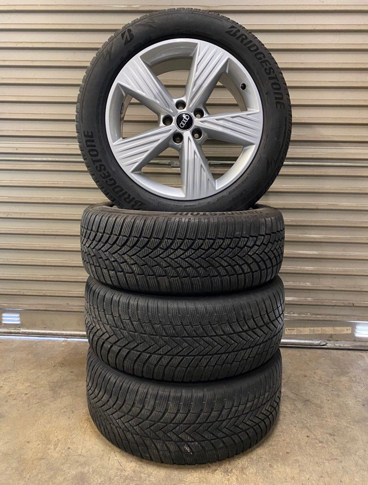 KIT HIVER AUDI Q4 E-TRON 19 POUCES DE LARGEUR, Pneus et Jantes, Pneus hiver, Véhicule de tourisme, 19 pouces