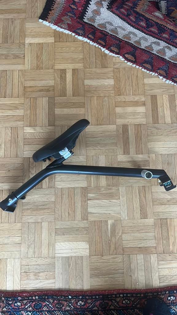Brompton Pere Milian kinderzitje, Ophalen, Zo goed als nieuw, Voorzitje, Voetsteuntjes