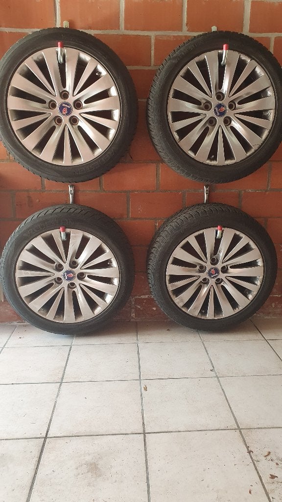 Saab 18" velgen met winterbanden, Auto-onderdelen, Banden en Velgen, 18 inch, Gebruikt, Velg(en), 235 mm