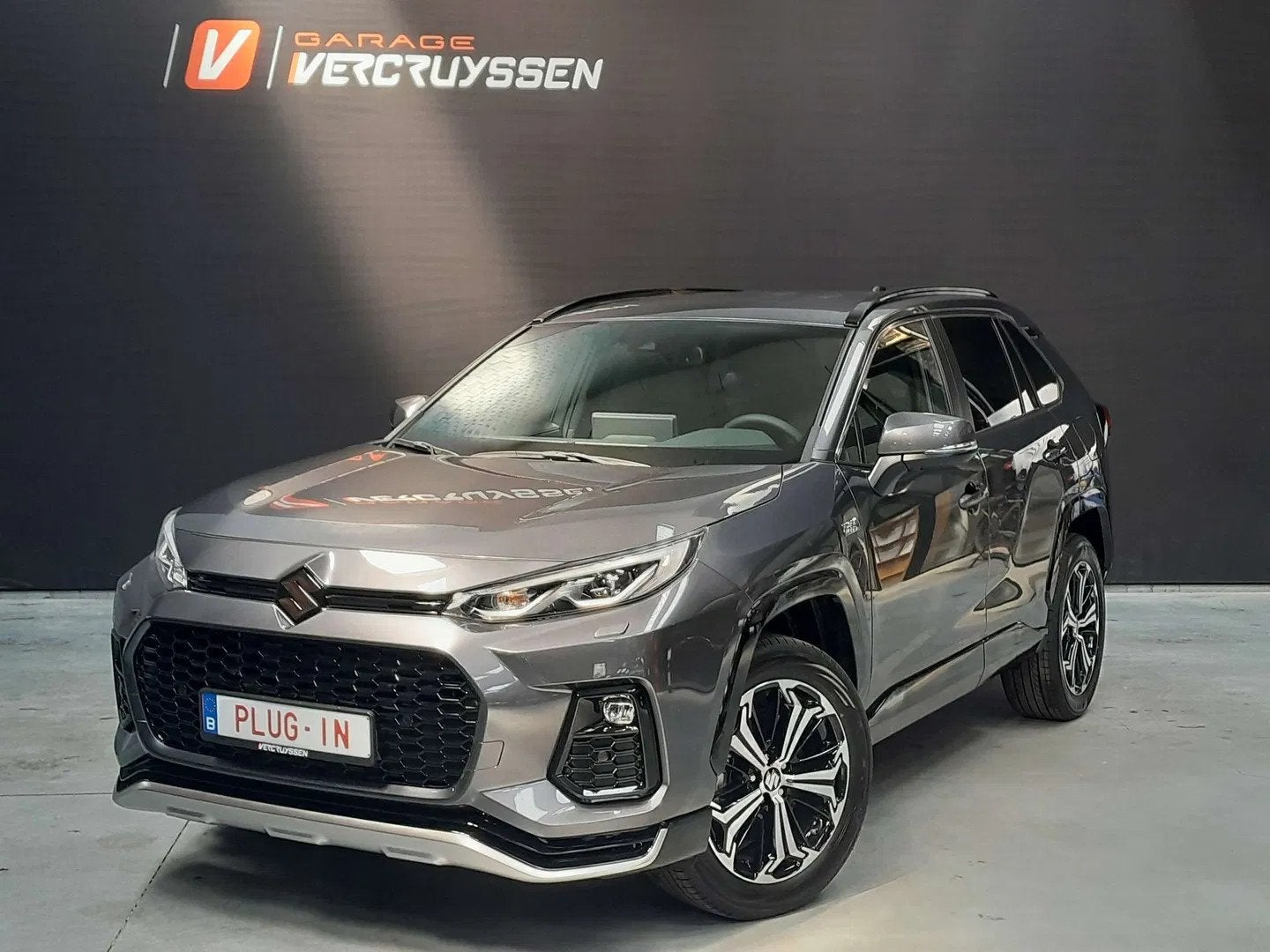 Suzuki Across Across PLUG-IN HYBRID (bj 2024, automaat), Auto's, Suzuki, Automaat, Gebruikt, Zwart, 4 cilinders