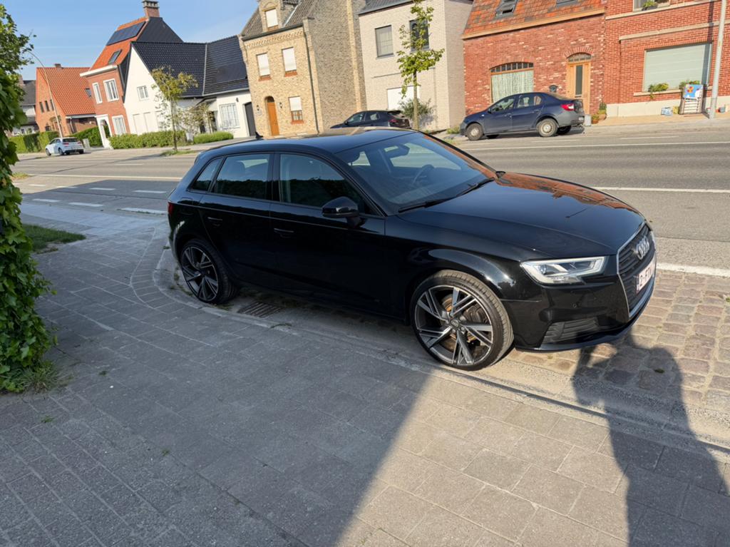 Audi a3 sportback, Auto's, Audi, Voorwielaandrijving, Zwart, Leder, 5 deurs