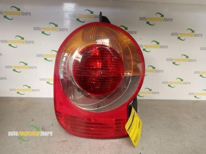 Feu arrière gauche d'un Renault Modus, -, Renault, -, 3 mois de garantie