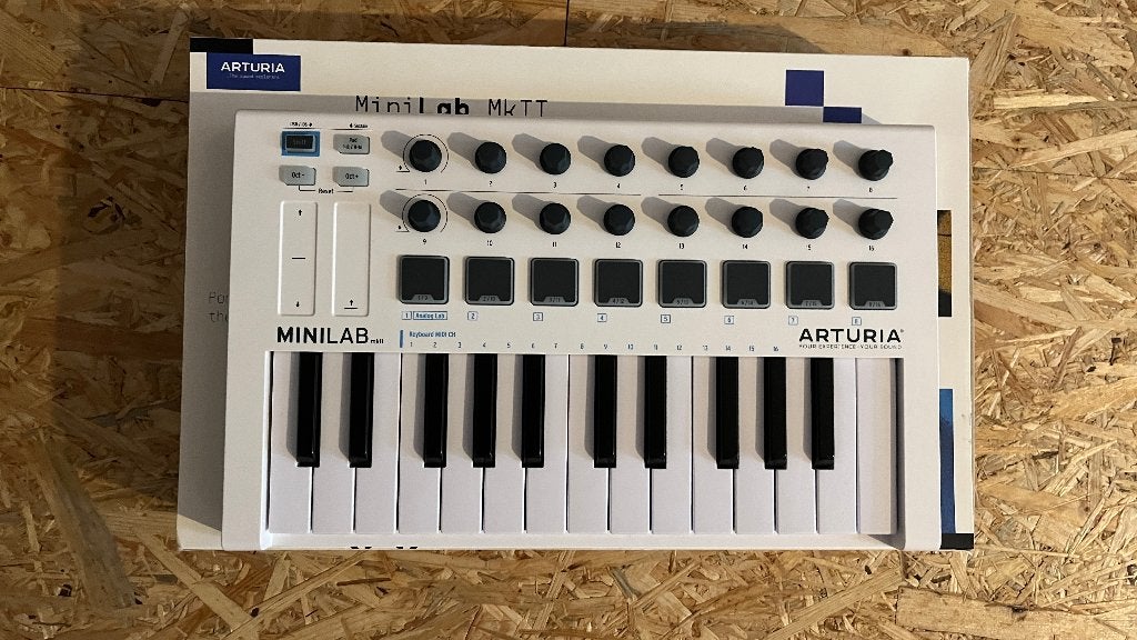 Arturia MiniLab MkII MIDI Controller, Muziek en Instrumenten, Ophalen, Zo goed als nieuw
