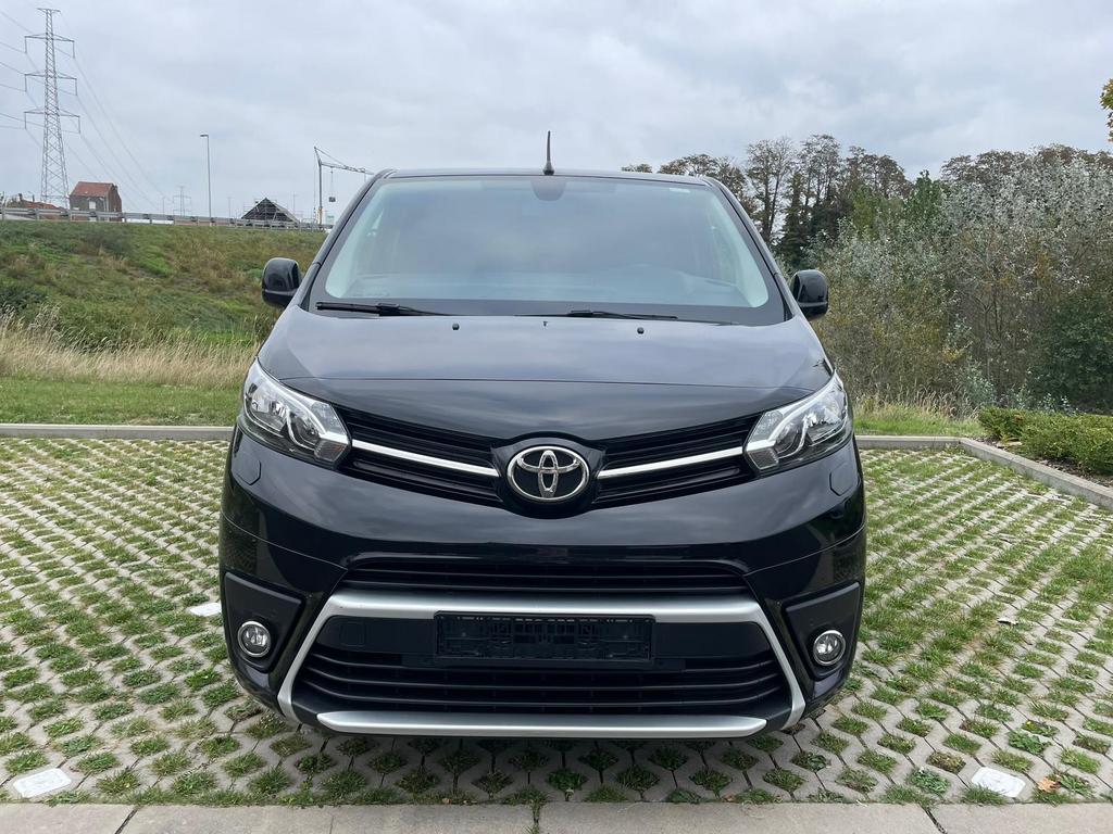Toyota ProAce 2022 164K.KM automaat, Auto's, 4 cilinders, ProAce, Zwart, 360° camera