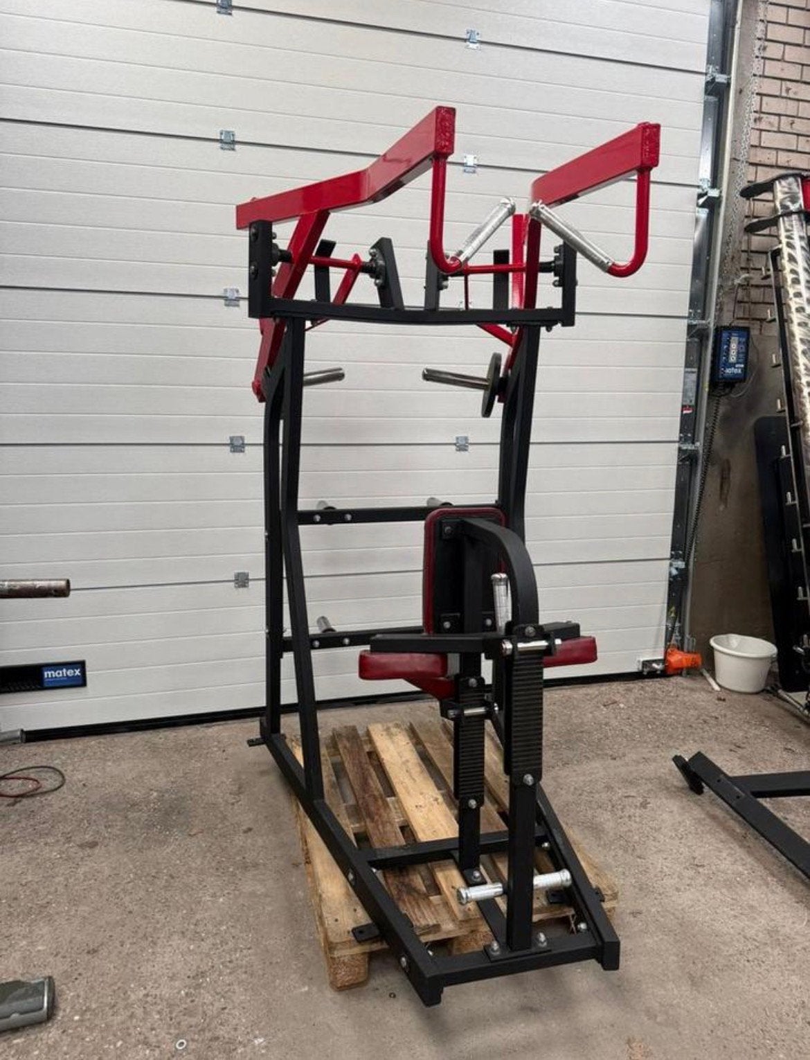 Plate Loaded High row / machine / Hammer Strength / Namaak, Sports & Fitness, Équipement de fitness, Enlèvement, Utilisé, Bras
