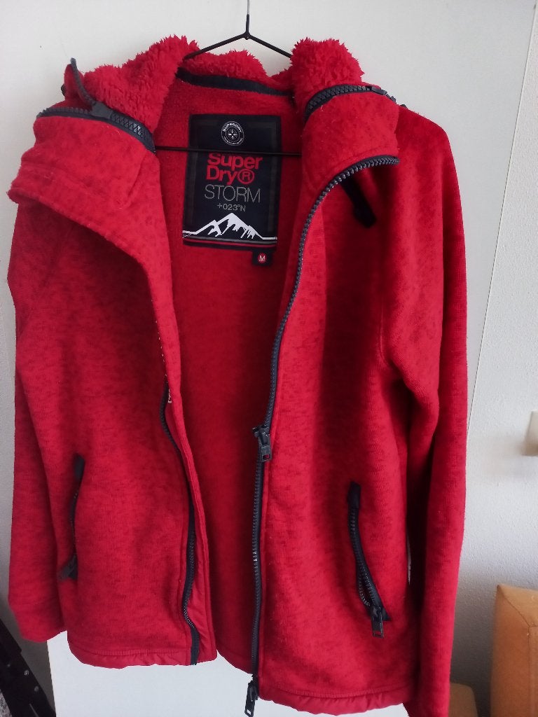 Veste à capuche Superdry  homme rouge taille M 175-181 cm, Rouge, Taille 38/40 (M), Superdry, Enlèvement