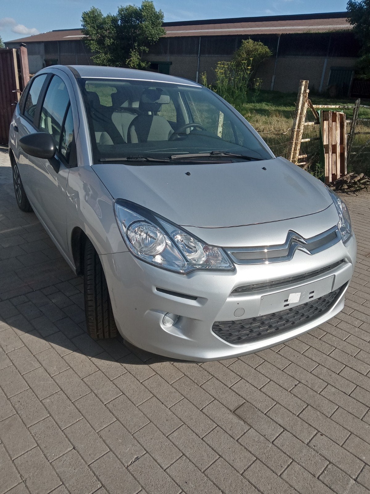 Citroen C3 met slechts 41700 km 1 ste eigenaar
Start en rijd, Autos, Citroën, Argent ou Gris, Achat, Boîte manuelle, Noir