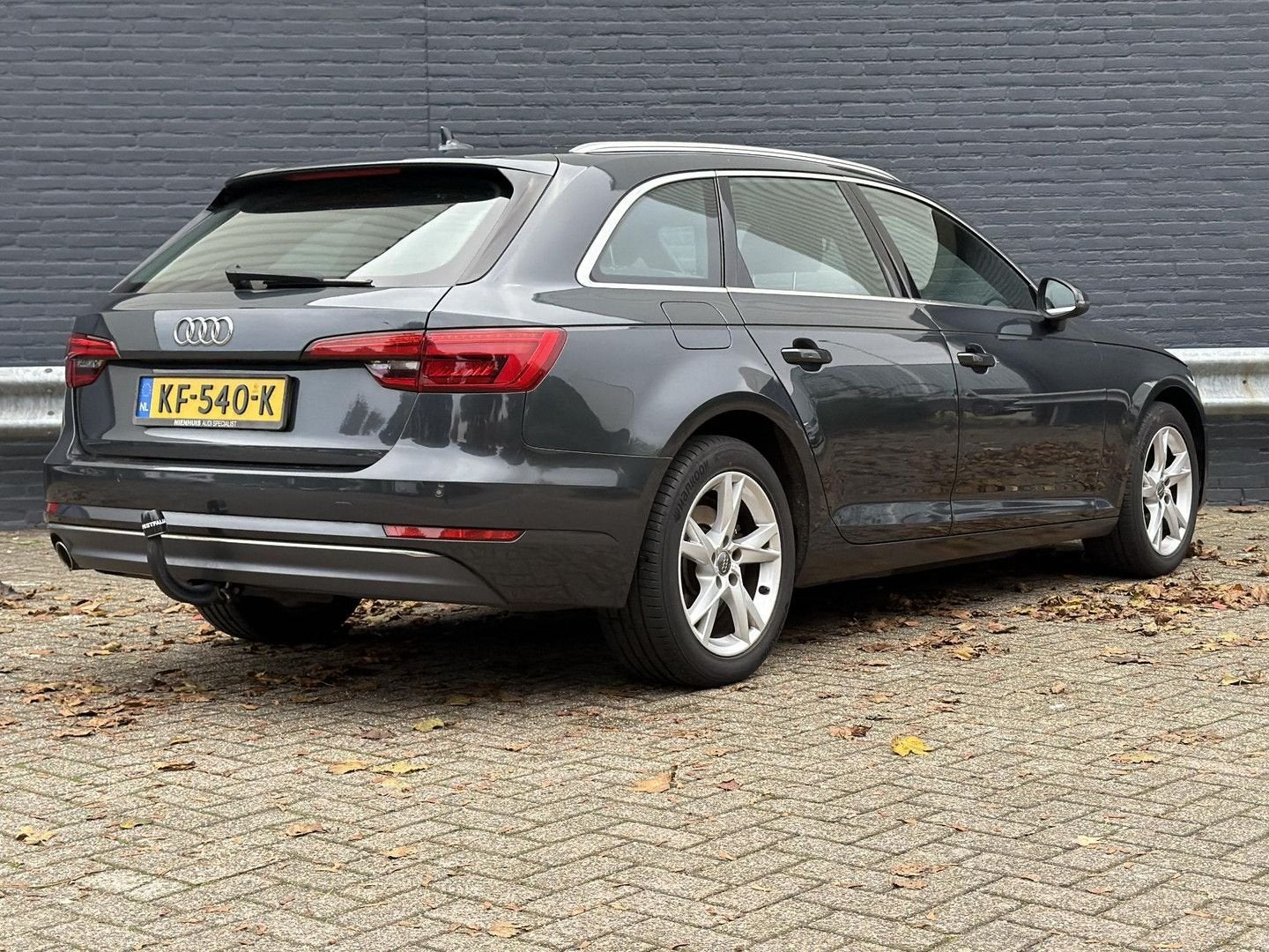 Audi A4 Avant 2.0 TDI Lease Edition | Climate | Cruise | Nav, Zwart, A4, Bedrijf, Zilver of Grijs