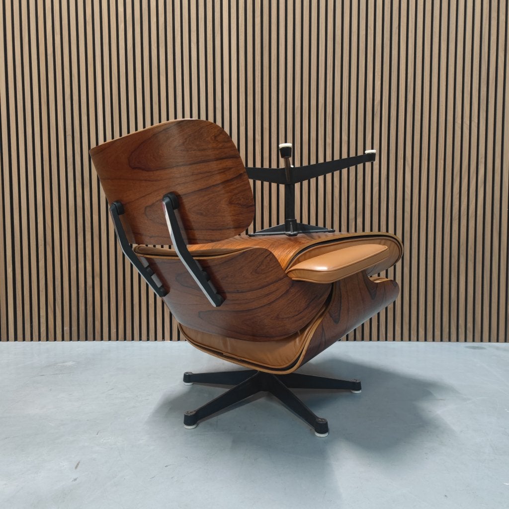 Vitra Eames lounge chair incl. ottoman - Cognac leder, Antiek en Kunst, Antiek | Meubels | Stoelen en Sofa's, Ophalen of Verzenden