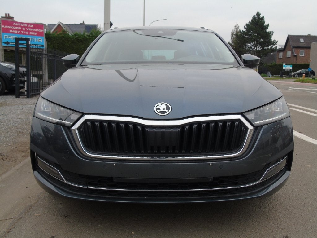 Skoda Octavia Sw 1.0TSI**1e Eigen*Keyless Go*Xenon*WEINIG KM, Autos, Argent ou Gris, Achat, Euro 6, Entreprise
