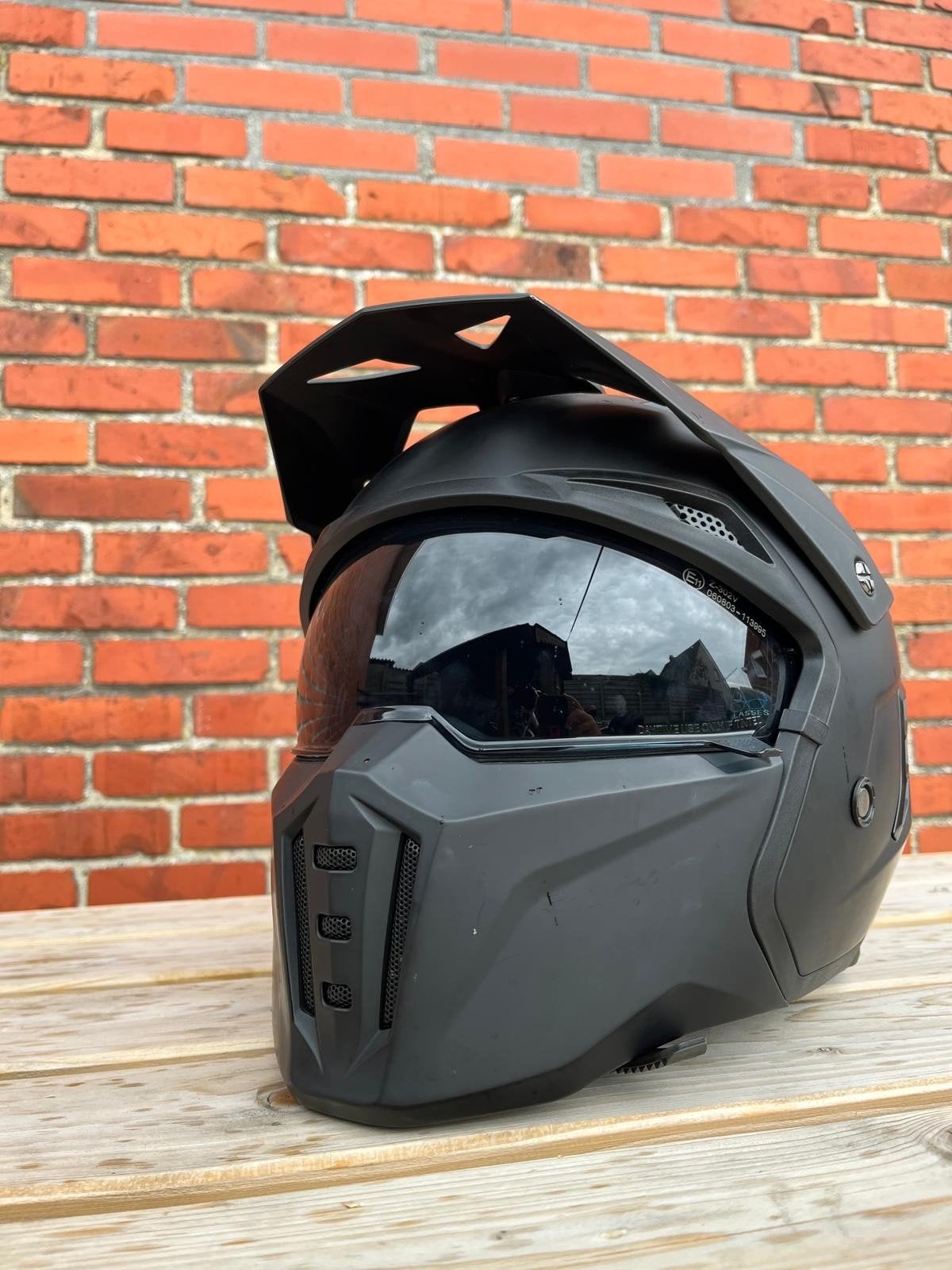 Helm XS, Motoren, Ophalen, XS