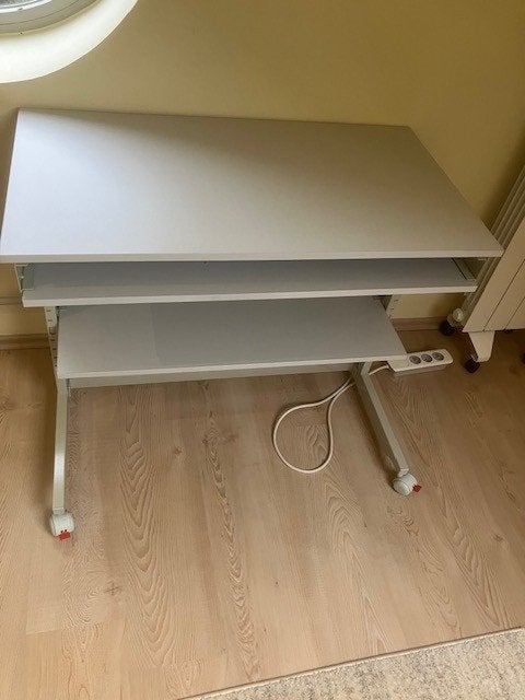 computertafel, Ophalen, 50 cm, Zo goed als nieuw, Overige merken
