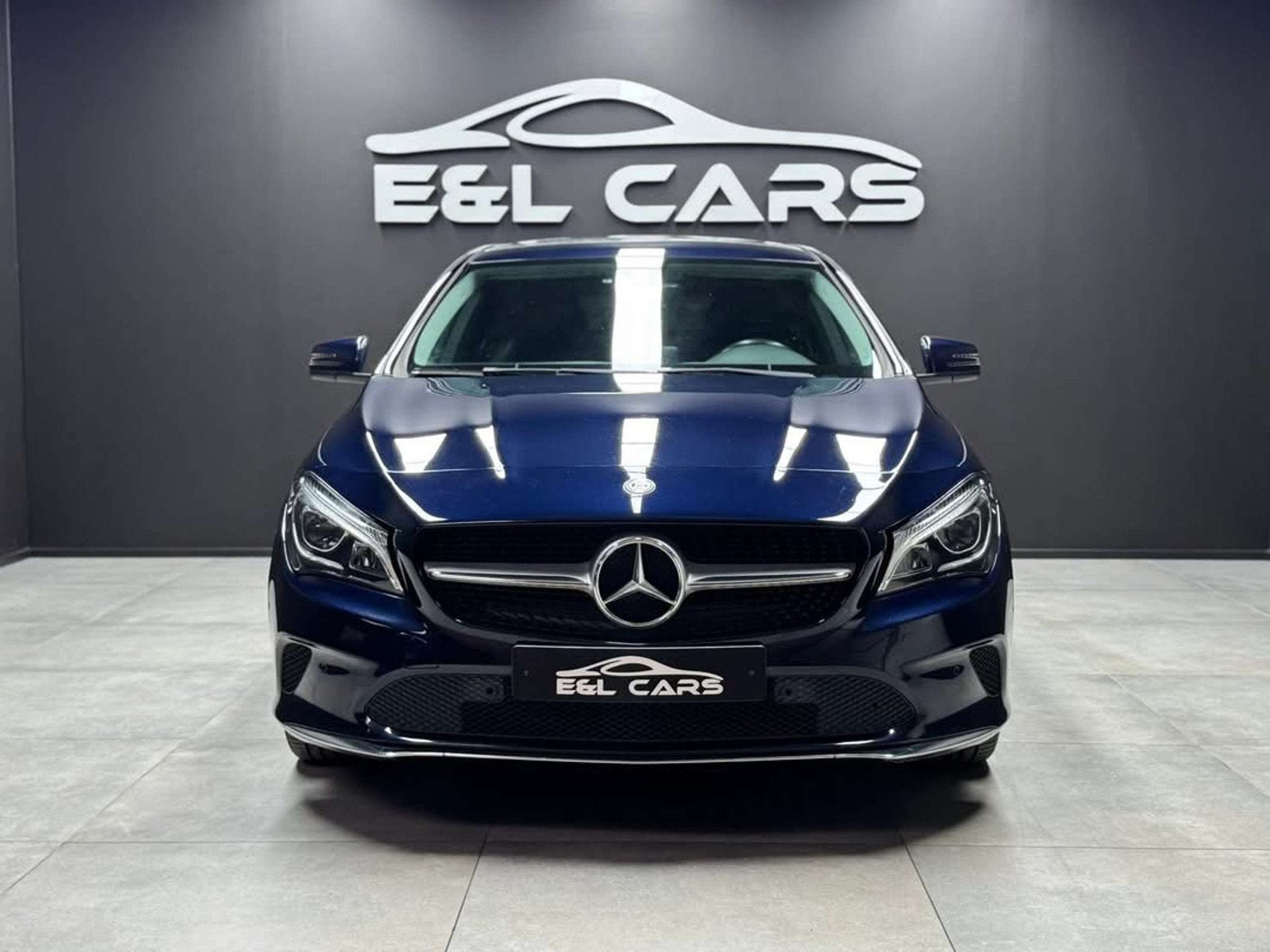 Mercedes-Benz CLA-Klasse 180 CLA 180 d *12 mois de garantie*, Auto's, CLA, Gebruikt, Blauw, 5 deurs
