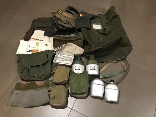 Trousse avec contenu, Collections, Objets militaires | Général, Enlèvement ou Envoi, Armée de terre, Autres types