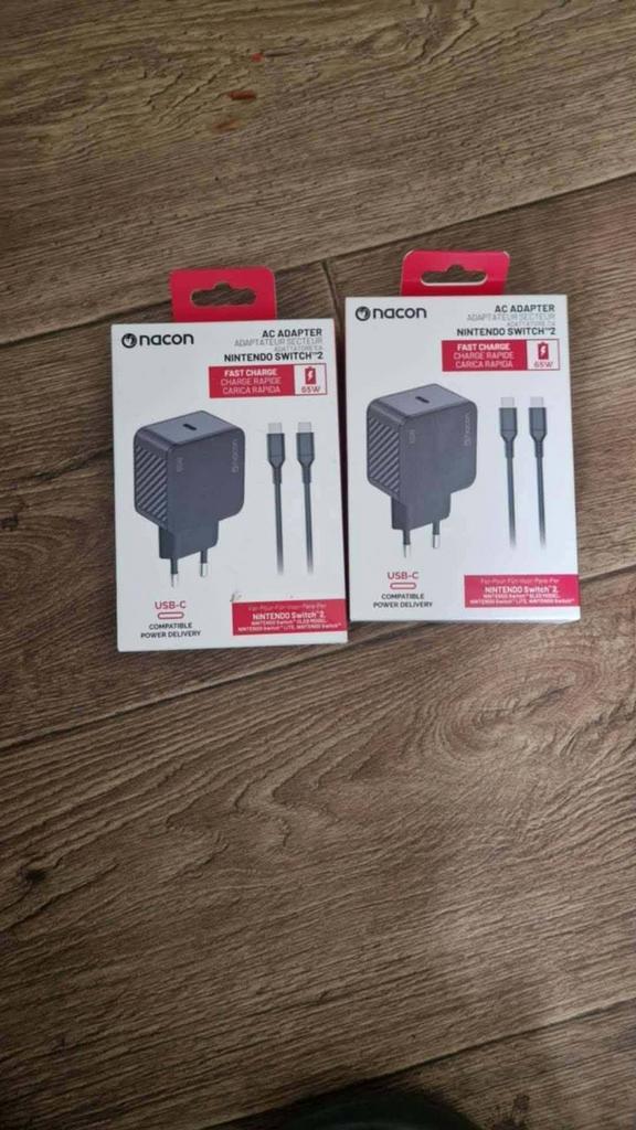 2 chargeurs jamais utiliser, Games en Spelcomputers, Spelcomputers | Nintendo Portables | Accessoires, Ophalen