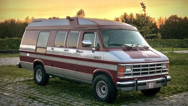 Dodge Ram 250 Van Conversion B-series 1987, foto 3